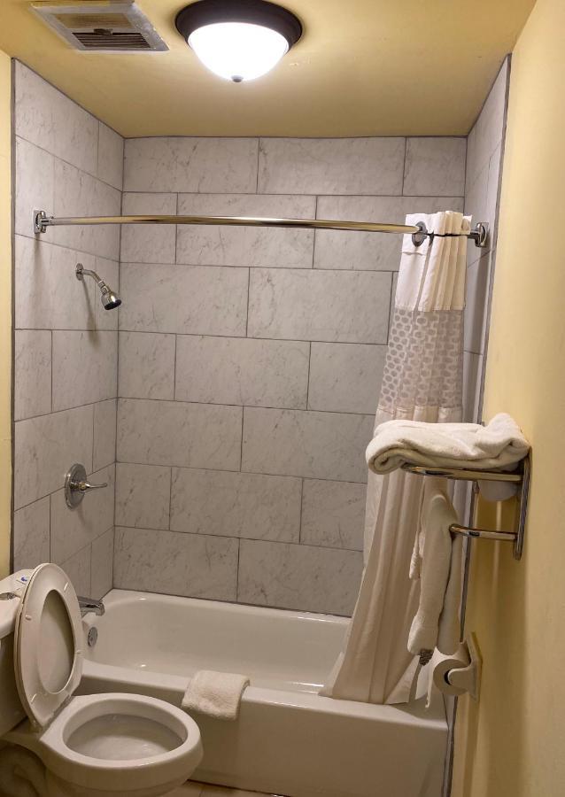 את'נס Highlander Motel מראה חיצוני תמונה